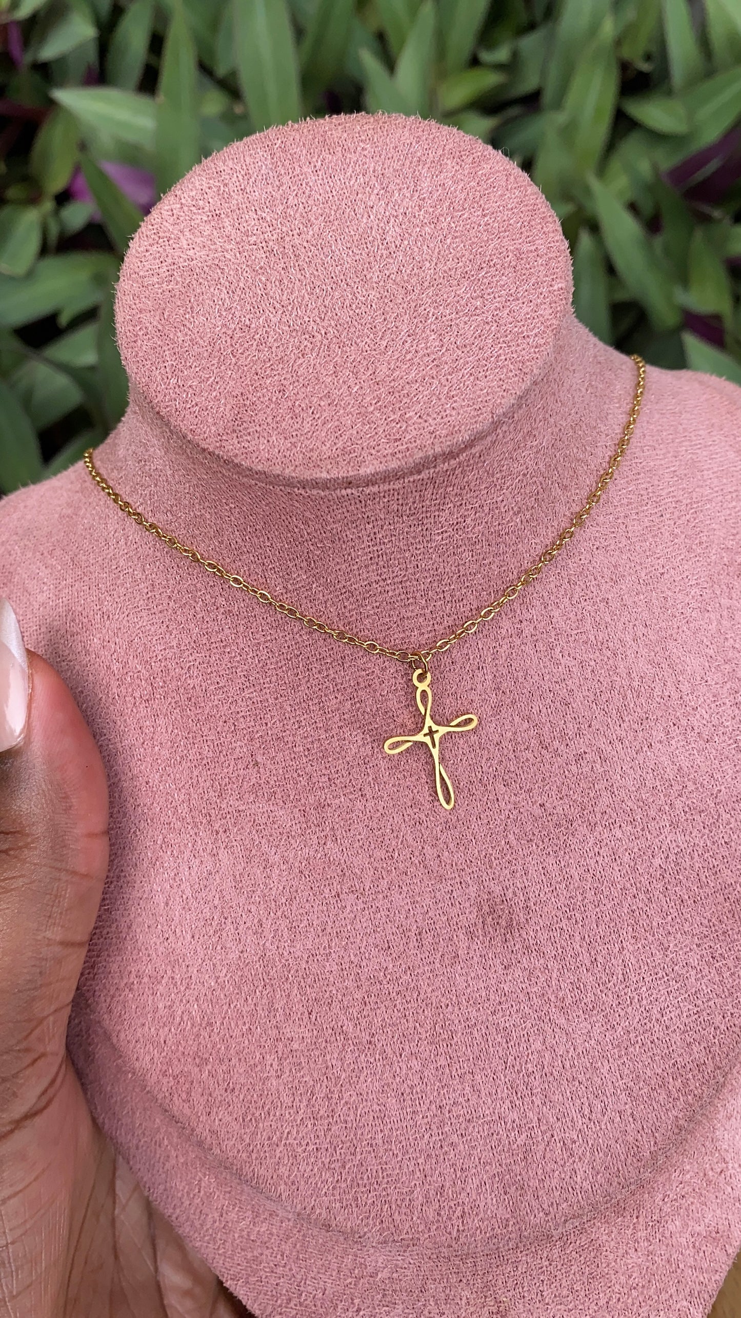 Dainty Cross