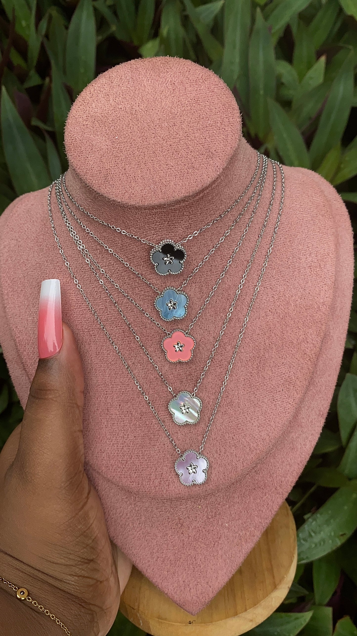 FLORES Necklace