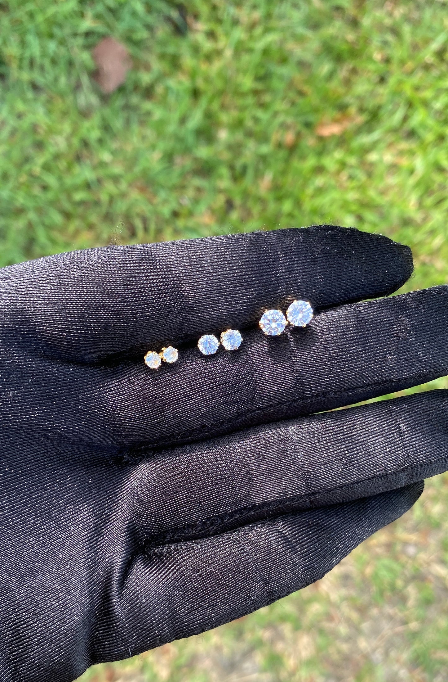 CUBIC Z Studs