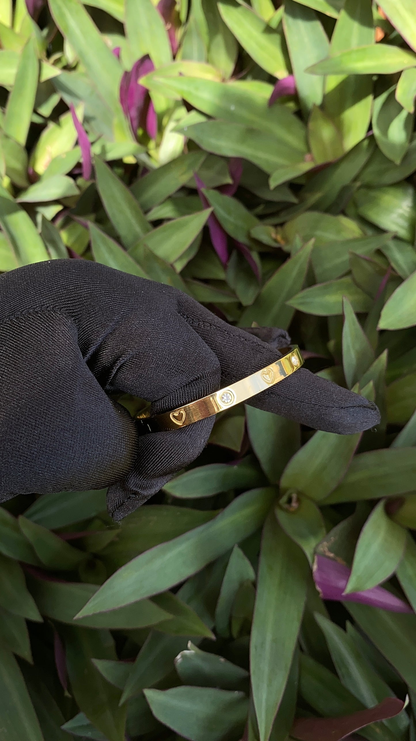 LOVE CARTER Bangle