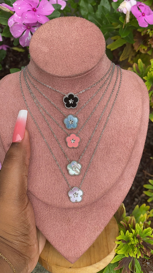 FLORES Necklace