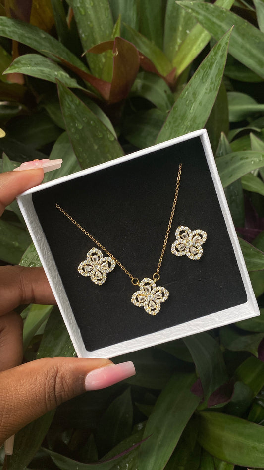 ICED CLOVER Set