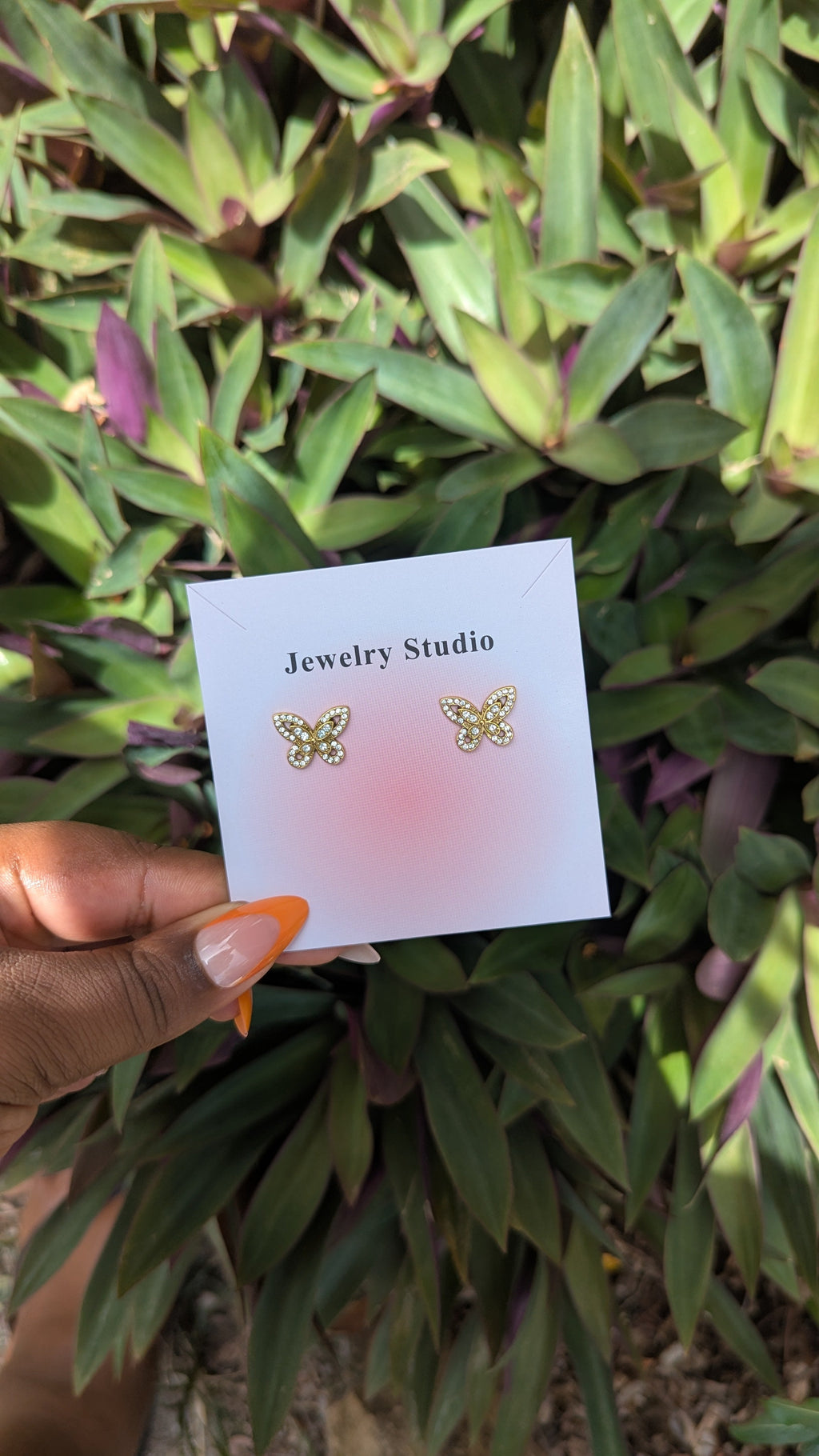 SOLEIL Studs