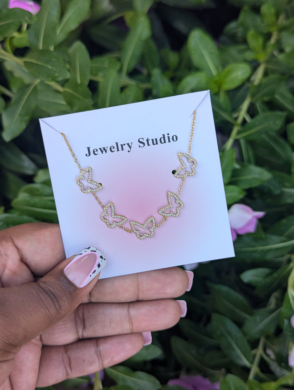 FLUTTERING STEPS Anket