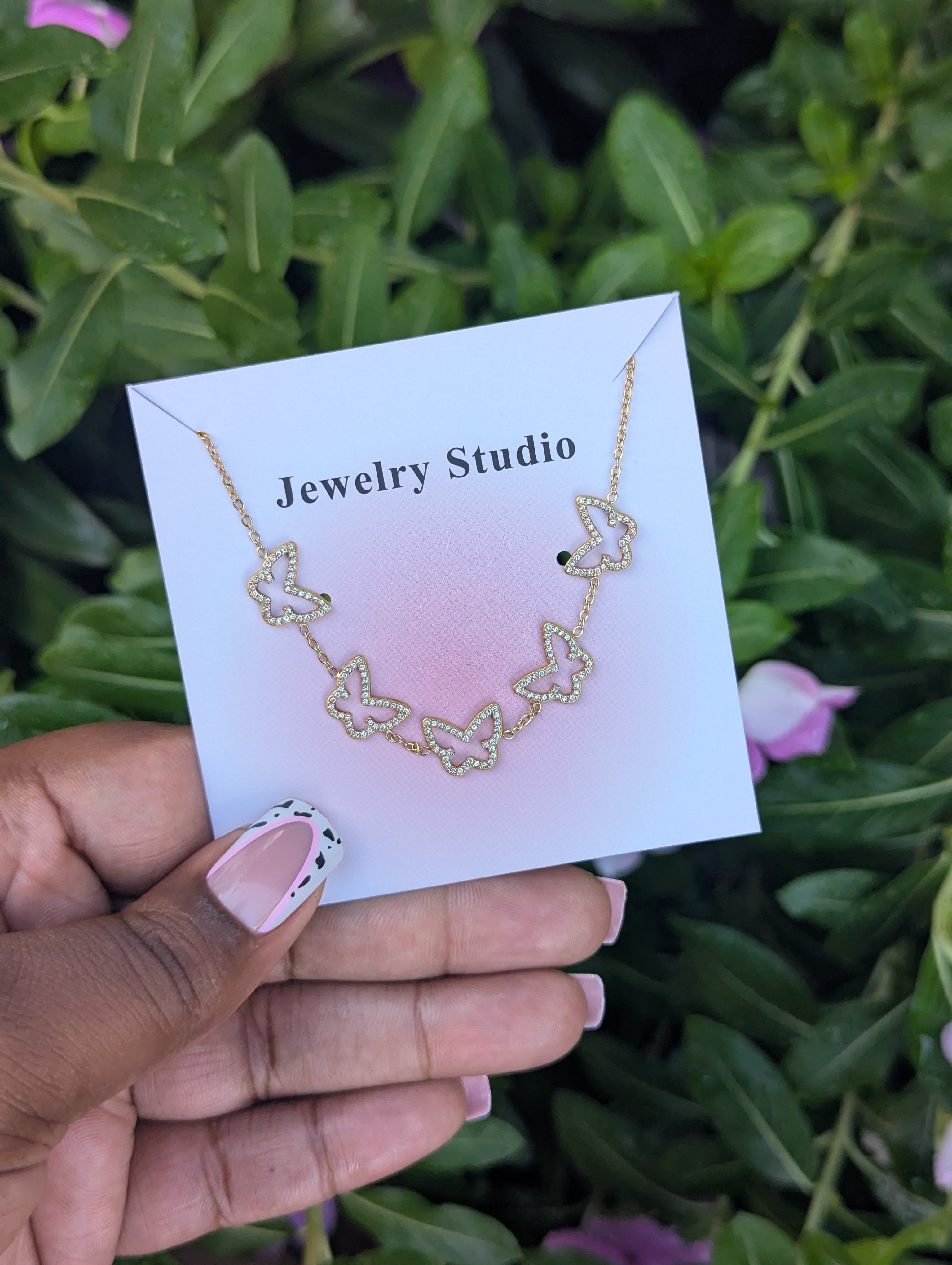 FLUTTERING STEPS Anket