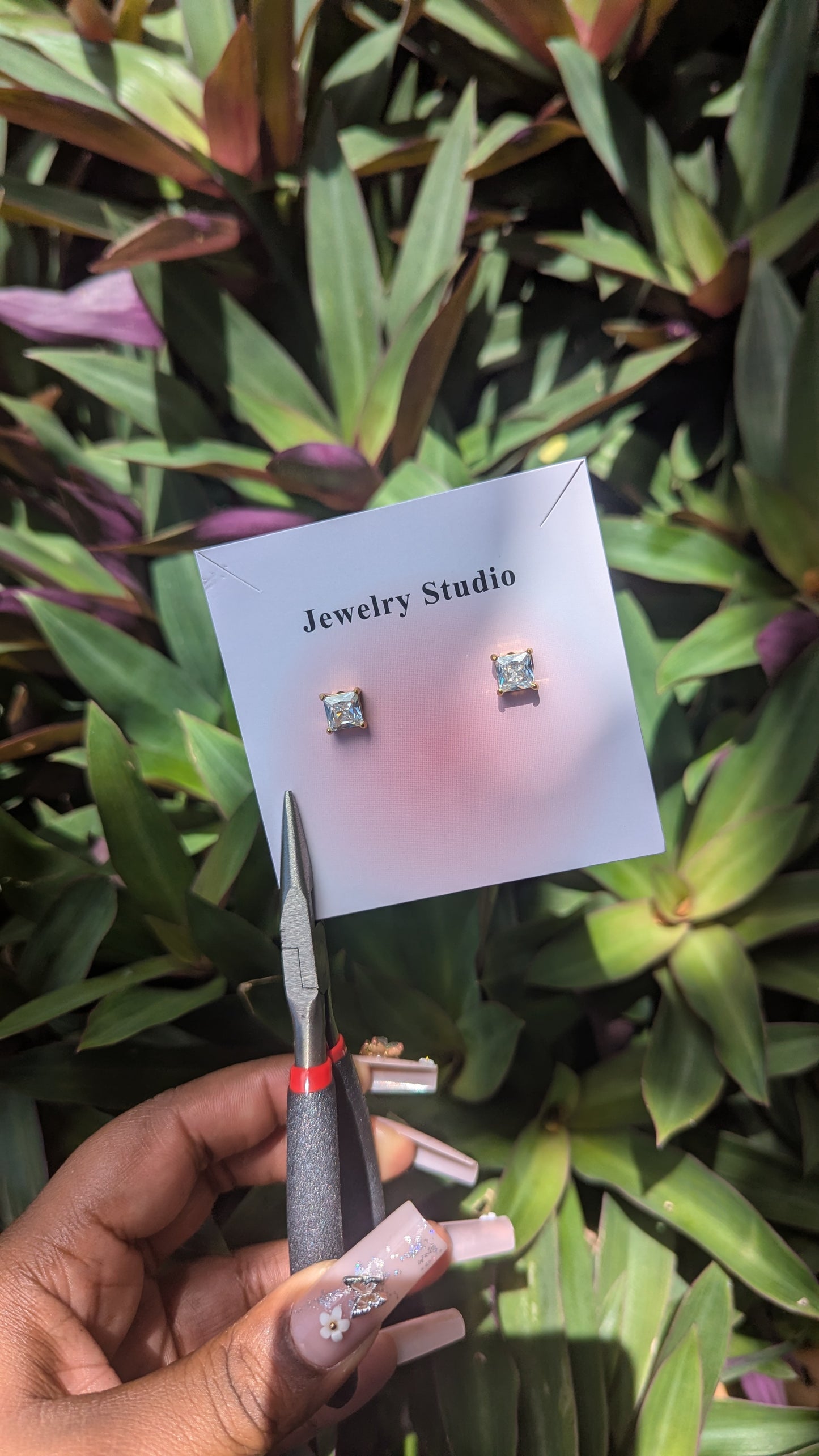 CUBIC Z Studs
